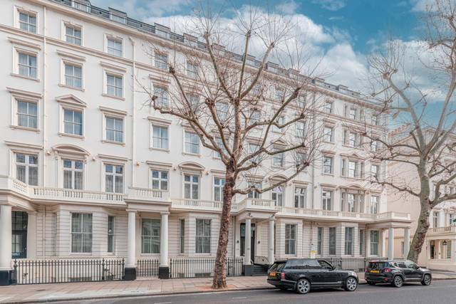 130 Queen's Gate Apartments