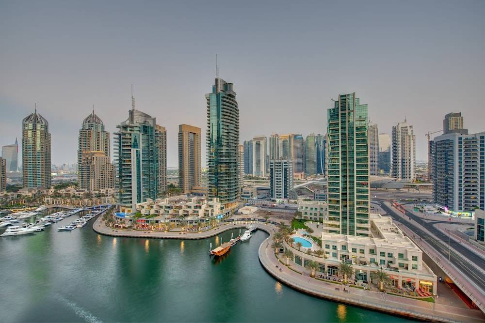 Marina Hotel Apartments — Dubai